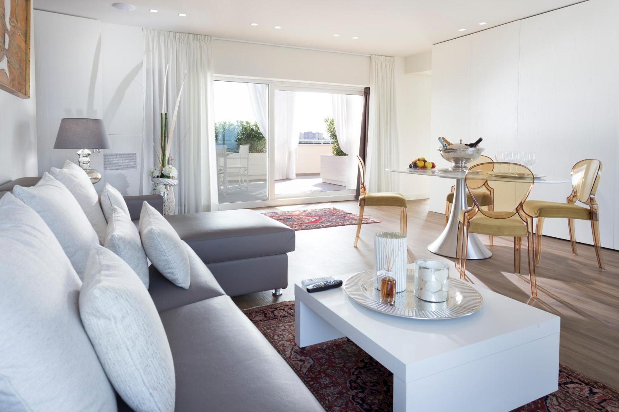 Queen Suite Spa Bath